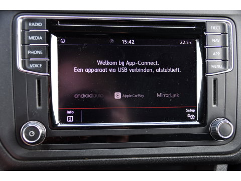 Volkswagen Caddy 2.0 TDI L1H1 PB Edition Cruise, Carplay, Sensoren, 185pk, Multimedia, Airco, Lederen stuur, Uniek!