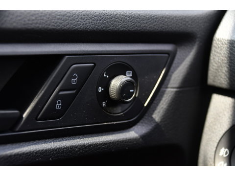 Volkswagen Caddy 2.0 TDI L1H1 PB Edition Cruise, Carplay, Sensoren, 185pk, Multimedia, Airco, Lederen stuur, Uniek!