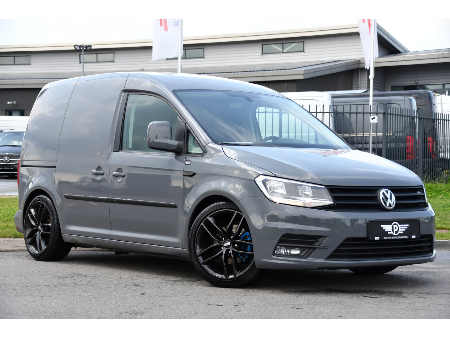 Volkswagen Caddy 2.0 TDI L1H1 PB Edition Cruise, Carplay, Sensoren, 185pk, Multimedia, Airco, Lederen stuur, Uniek!