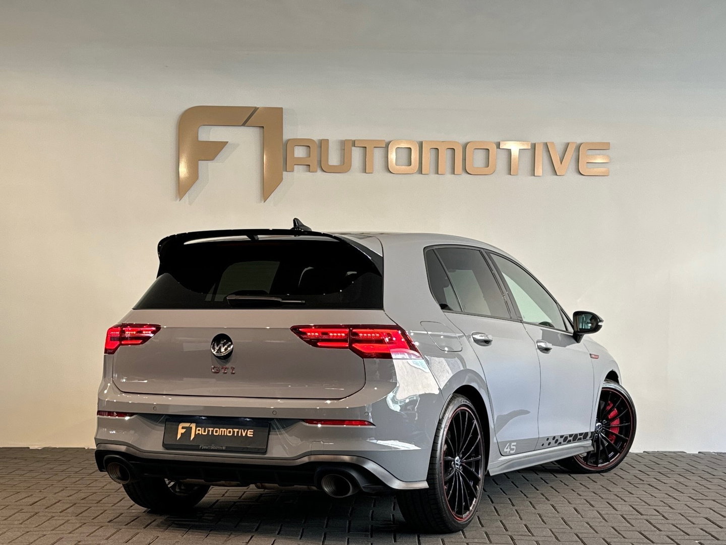 Volkswagen Golf 2.0 TSI GTI Clubsport 45 Jahre Akrapovic|H/K