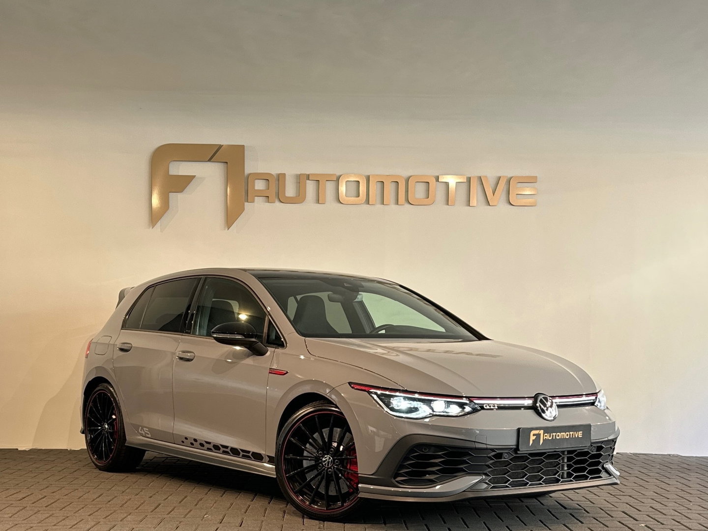 Volkswagen Golf 2.0 TSI GTI Clubsport 45 Jahre Akrapovic|H/K