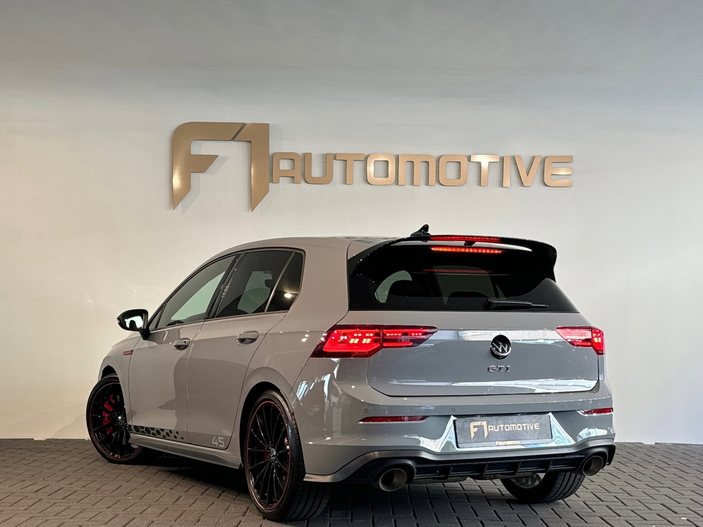 Volkswagen Golf 2.0 TSI GTI Clubsport 45 Jahre Akrapovic|H/K