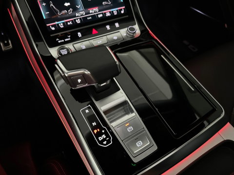 Audi Q8 60 TFSI e quattro S Line Pano|RS Seat|HuD|B&O|Massage