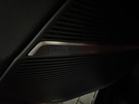 Audi Q8 60 TFSI e quattro S Line Pano|RS Seat|HuD|B&O|Massage