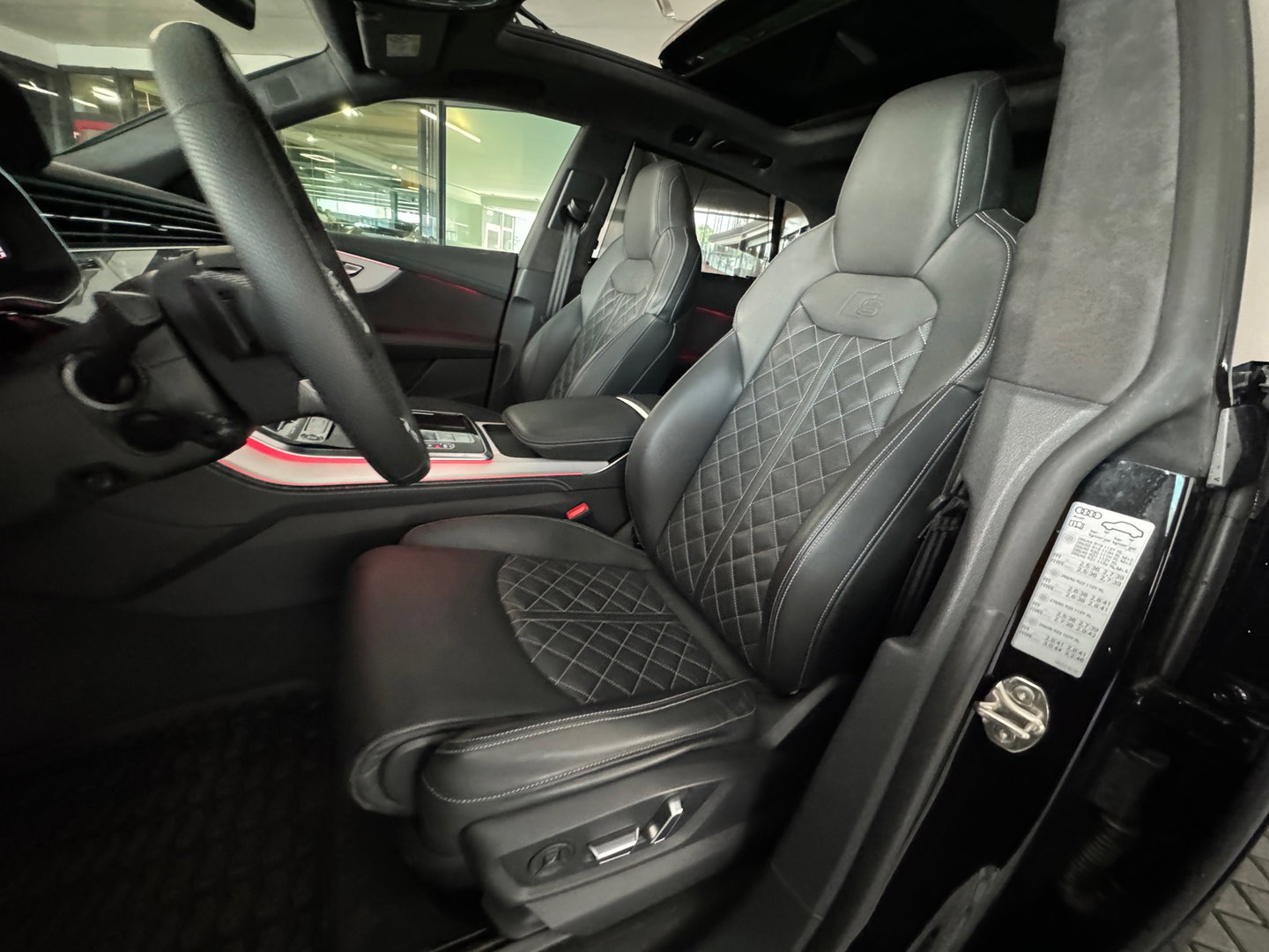 Audi Q8 60 TFSI e quattro S Line Pano|RS Seat|HuD|B&O|Massage