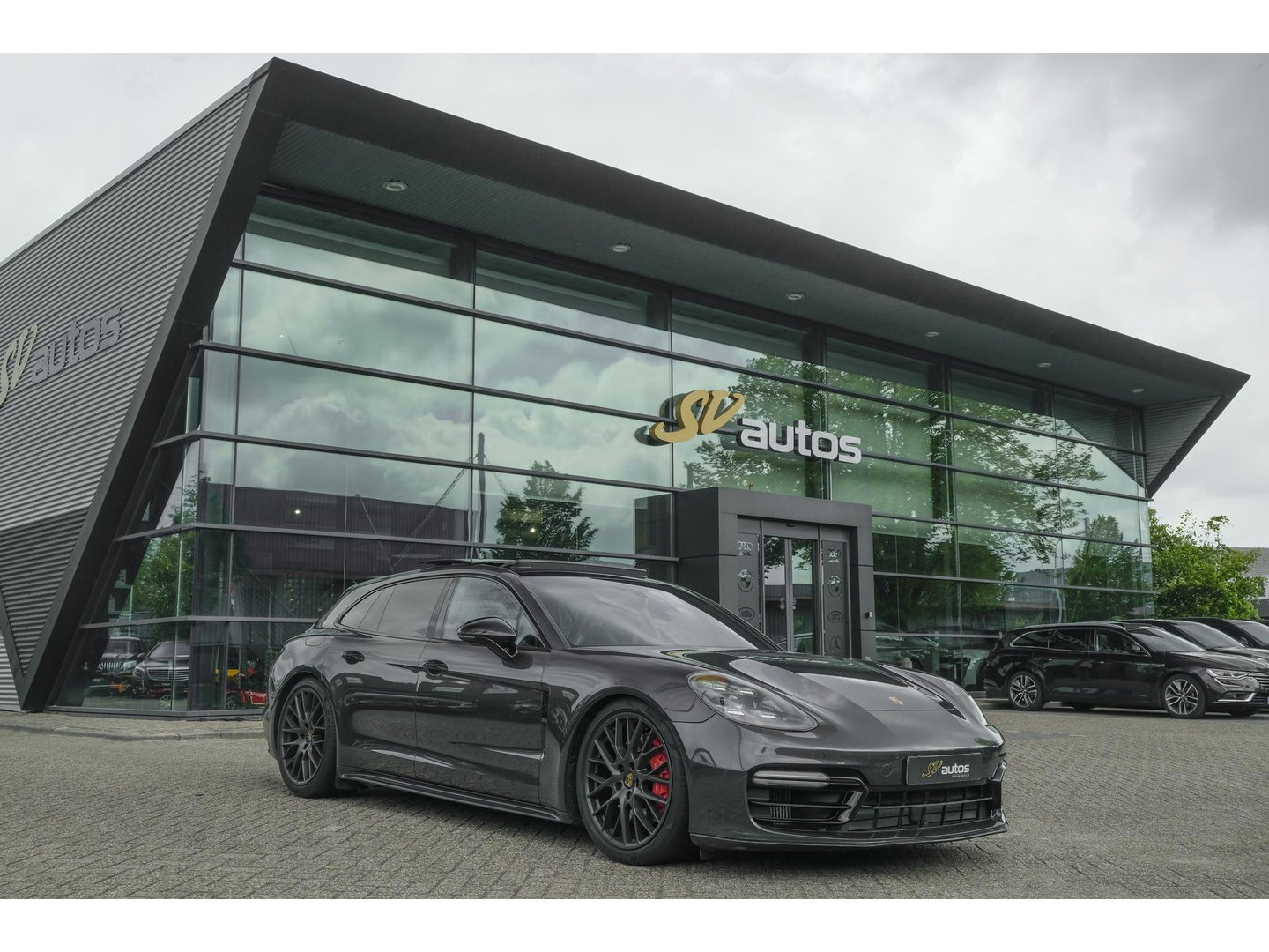 Porsche Panamera Sport Turismo GTS 4.0 V8 460PK SportDesign Pano Sport Chrono Carbon Alcantara 18-weg Sportstoelen Sportuitlaat Luchtvering