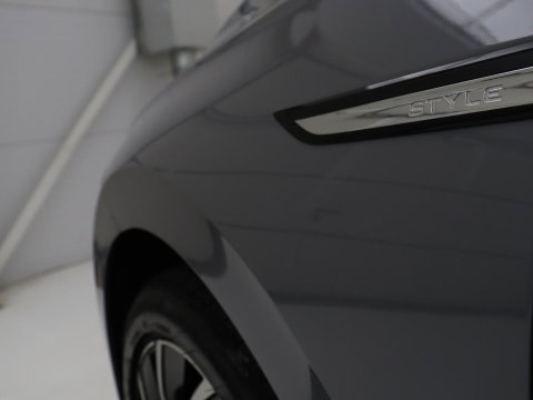 Volkswagen Golf 1.5 TSI Style | Matrix LED | Camera | Carplay | Trekhaak | Massage | Memory | Sfeerverlichting | Adaptive cruise | Digital Cockpit | Parkeerhulp | File Assistent | Climate control | Bluetooth