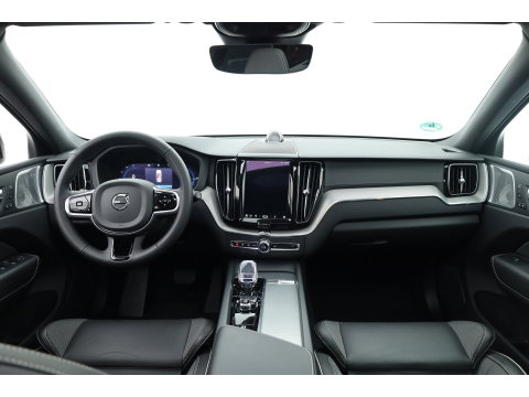 Volvo XC60 2.0 T8 Plug-in-hybrid AWD Polestar Engineered | Bowers & Wilkins | Pano | Öhlins |  | HUD | Elek. Trekhaak | 360cam | 22'' | Zwarte hemel |