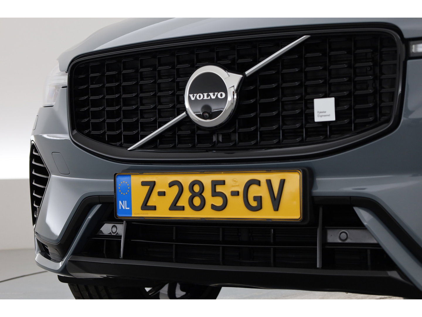 Volvo XC60 2.0 T8 Plug-in-hybrid AWD Polestar Engineered | Bowers & Wilkins | Pano | Öhlins |  | HUD | Elek. Trekhaak | 360cam | 22'' | Zwarte hemel |