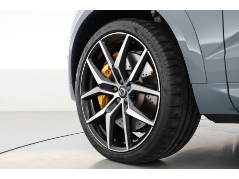 Volvo XC60 2.0 T8 Plug-in-hybrid AWD Polestar Engineered | Bowers & Wilkins | Pano | Öhlins |  | HUD | Elek. Trekhaak | 360cam | 22'' | Zwarte hemel |