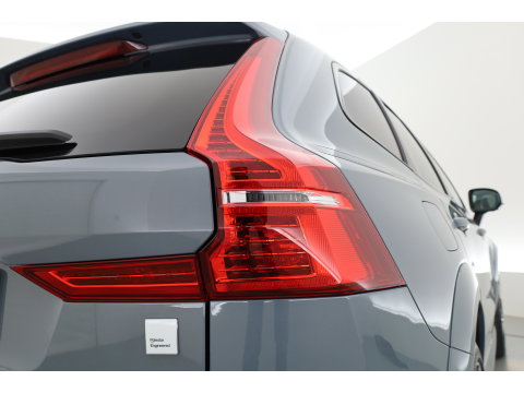 Volvo XC60 2.0 T8 Plug-in-hybrid AWD Polestar Engineered | Bowers & Wilkins | Pano | Öhlins |  | HUD | Elek. Trekhaak | 360cam | 22'' | Zwarte hemel |