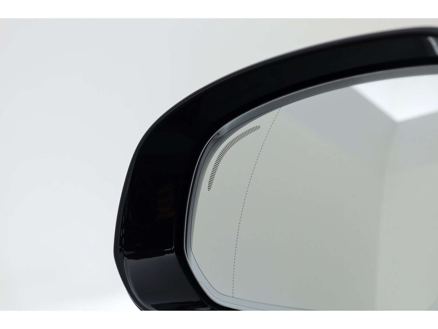 Volvo XC60 2.0 T8 Plug-in-hybrid AWD Polestar Engineered | Bowers & Wilkins | Pano | Öhlins |  | HUD | Elek. Trekhaak | 360cam | 22'' | Zwarte hemel |