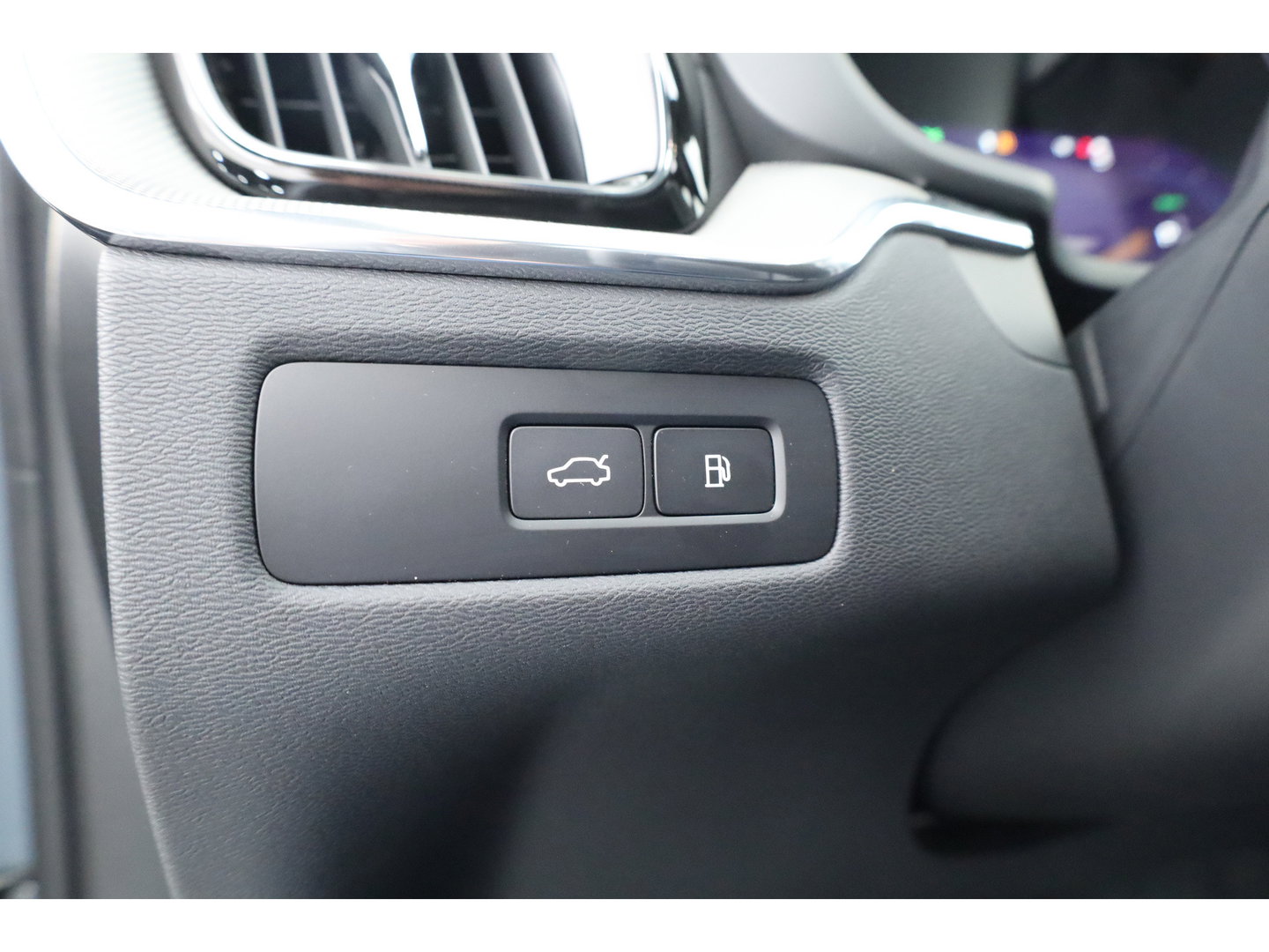 Volvo XC60 2.0 T8 Plug-in-hybrid AWD Polestar Engineered | Bowers & Wilkins | Pano | Öhlins |  | HUD | Elek. Trekhaak | 360cam | 22'' | Zwarte hemel |