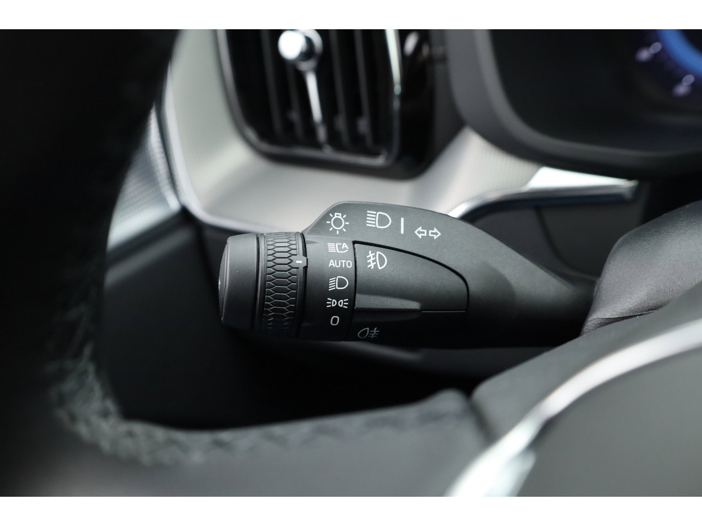 Volvo XC60 2.0 T8 Plug-in-hybrid AWD Polestar Engineered | Bowers & Wilkins | Pano | Öhlins |  | HUD | Elek. Trekhaak | 360cam | 22'' | Zwarte hemel |