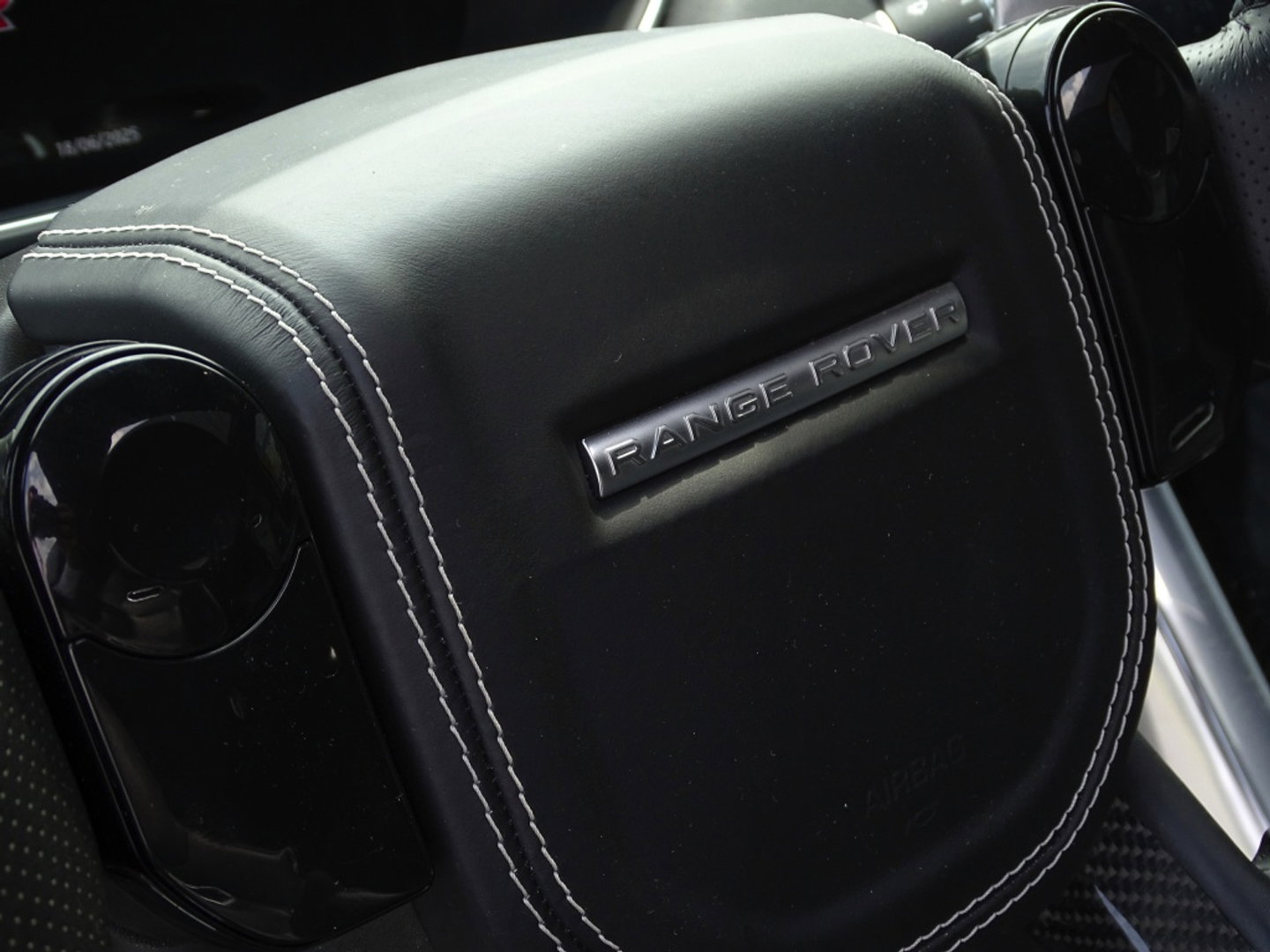 Land Rover Range Rover Sport 5.0 V8 576PK SC SVR SVO / Quicksilver RVS / Alcantara / carbon