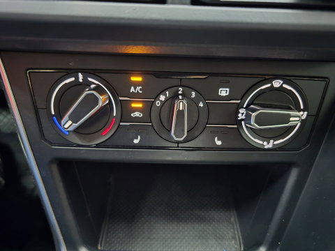 Volkswagen Polo 1.0 TSI Life FL VCP Navi Carplay LED Cruise Airco LM
