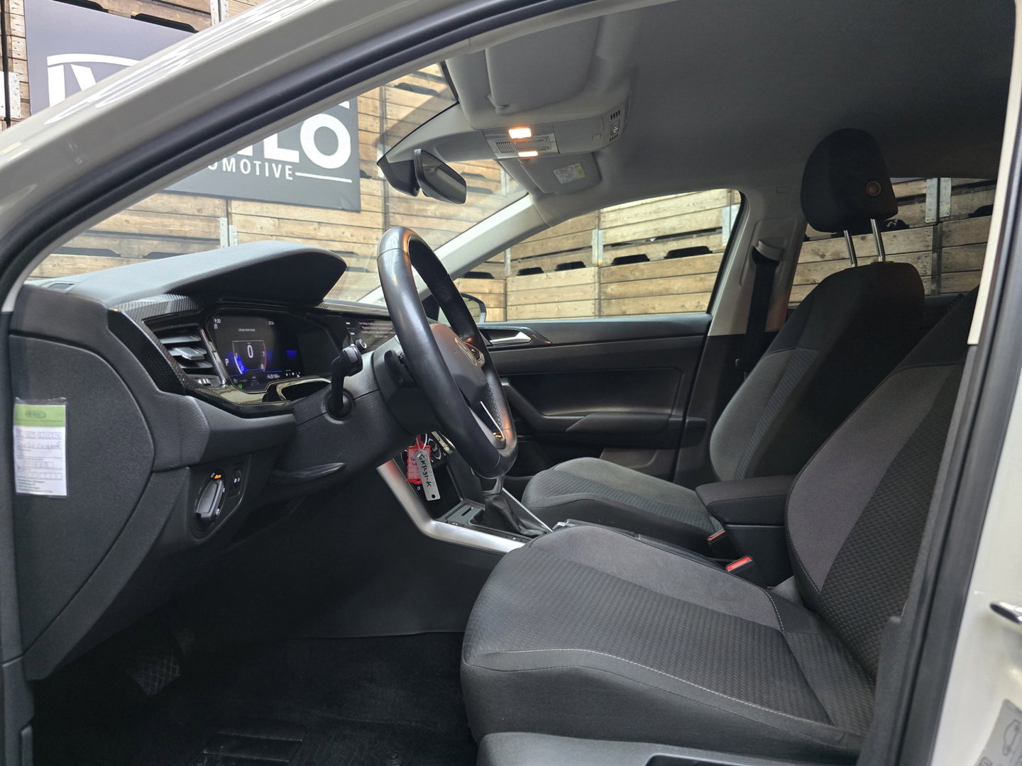 Volkswagen Polo 1.0 TSI Life FL VCP Navi Carplay LED Cruise Airco LM