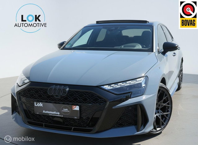 Audi RS3 - 2.5 TFSI RS 3 quattro PANO|HUD|SONOS|SFEER|CARBON|
