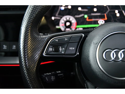 Audi A3 SPORTBACK 35 TFSI 3x S-line edition, Pano, B&O, Cam