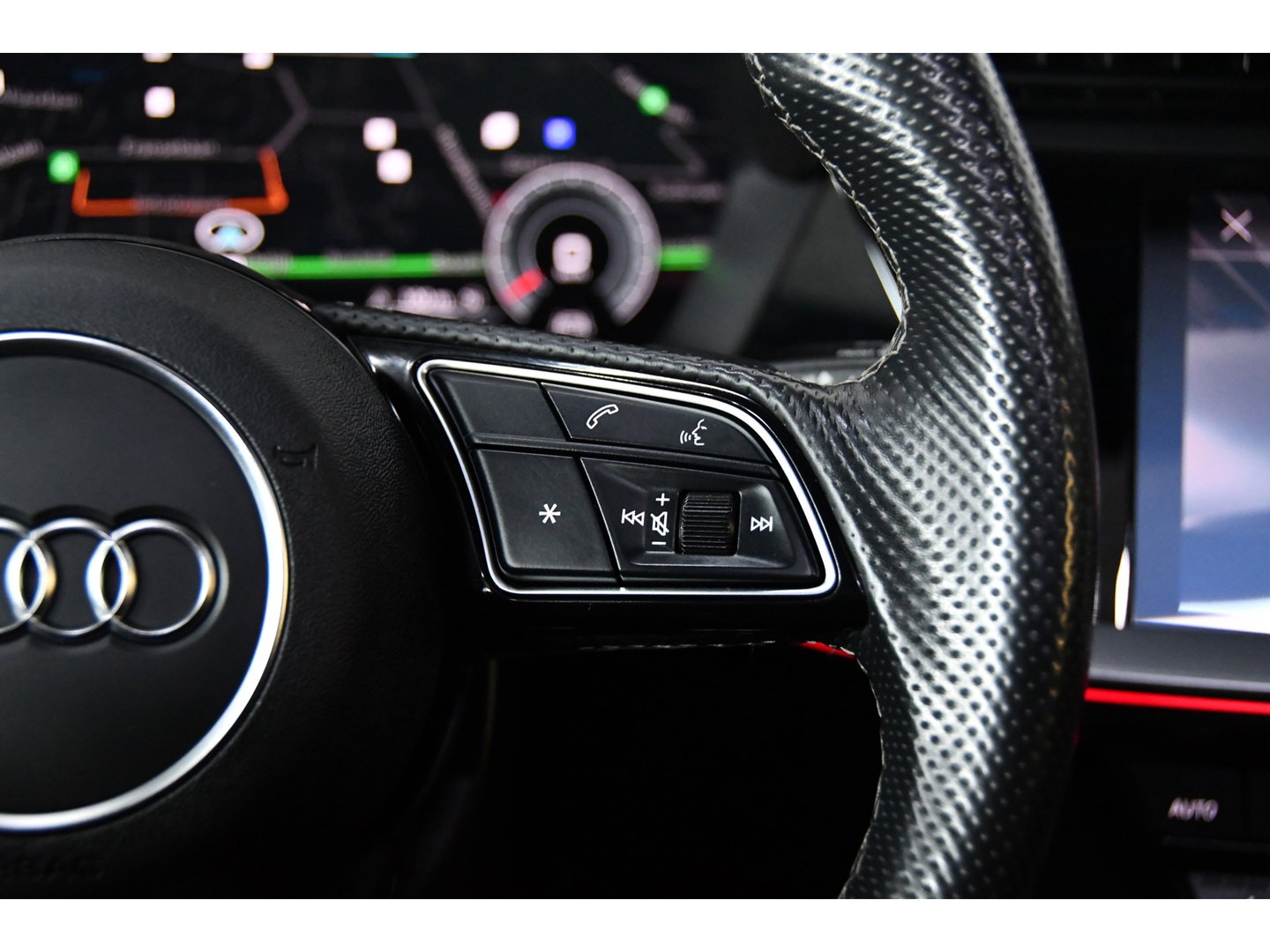 Audi A3 SPORTBACK 35 TFSI 3x S-line edition, Pano, B&O, Cam