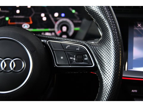 Audi A3 SPORTBACK 35 TFSI 3x S-line edition, Pano, B&O, Cam