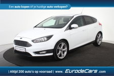 Ford Focus - 1.5 Sport *150PK *Navigatie*Stoelverwarming*PDC*
