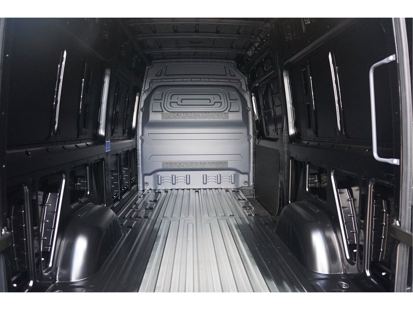 Mercedes-Benz Sprinter 317CDI Pro L2H2 BPM VRIJ!! 10.25" Mbux Cam, Gev. Stoel, 3.5T Trekgewicht, LED!! NR. A720*