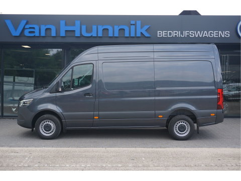 Mercedes-Benz Sprinter 317CDI Pro L2H2 BPM VRIJ!! 10.25" Mbux Cam, Gev. Stoel, 3.5T Trekgewicht, LED!! NR. A527*