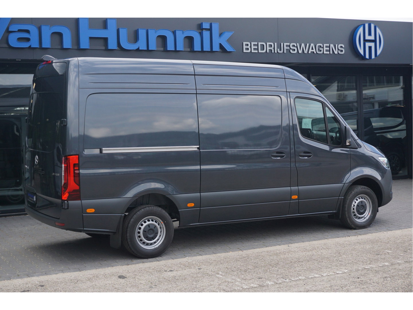 Mercedes-Benz Sprinter 317CDI Pro L2H2 BPM VRIJ!! 10.25" Mbux Cam, Gev. Stoel, 3.5T Trekgewicht, LED!! NR. A527*