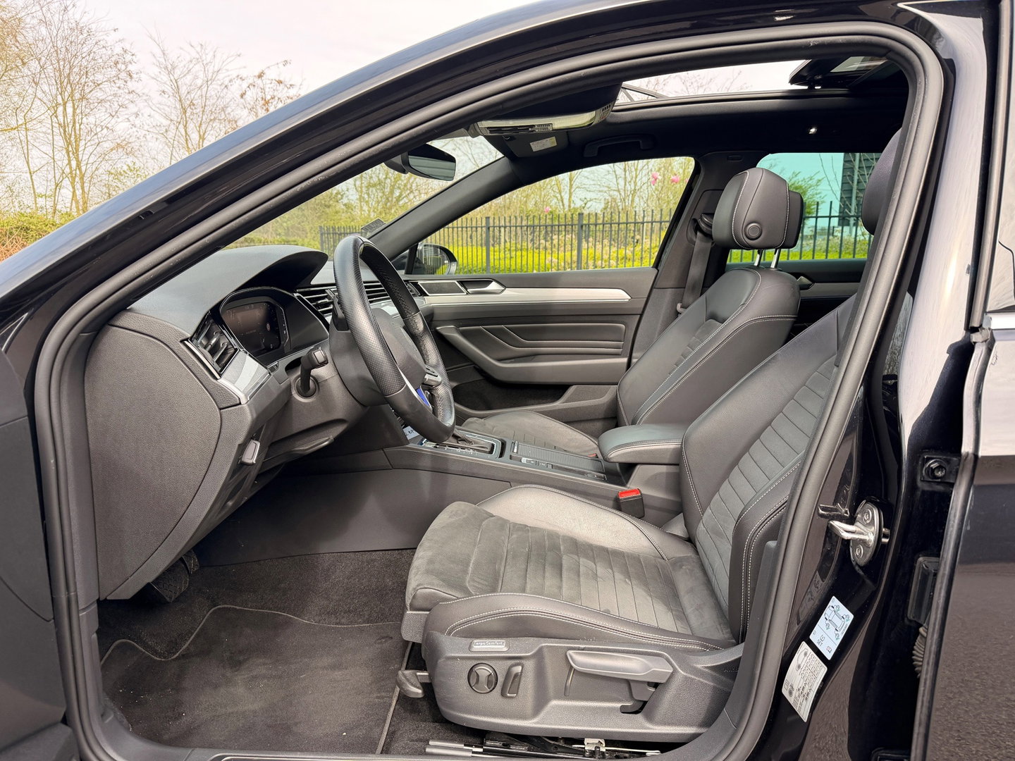 Volkswagen Passat Variant 1.4 TSI PHEV GTE PANO/DAK VIRTUAL COCKPIT LEER NAVI CAMERA IQ-MATRIX ELECTR-TREKHAAK