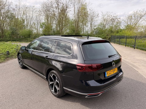 Volkswagen Passat Variant 1.4 TSI PHEV GTE PANO/DAK VIRTUAL COCKPIT LEER NAVI CAMERA IQ-MATRIX ELECTR-TREKHAAK