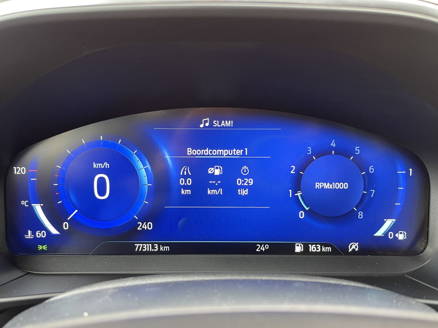 Ford FOCUS Wagon 1.0 EcoBoost Hybrid Active X Business | Apple Carplay | Rijmodus Regeling | Stoelverwarming | Stuurwielverwarming | Ford Pass Connect | DAB | Trekhaak | Isofix |