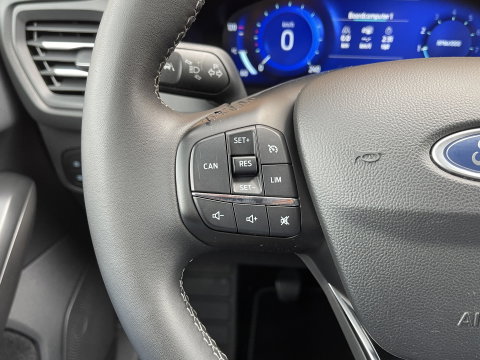 Ford FOCUS Wagon 1.0 EcoBoost Hybrid Active X Business | Apple Carplay | Rijmodus Regeling | Stoelverwarming | Stuurwielverwarming | Ford Pass Connect | DAB | Trekhaak | Isofix |