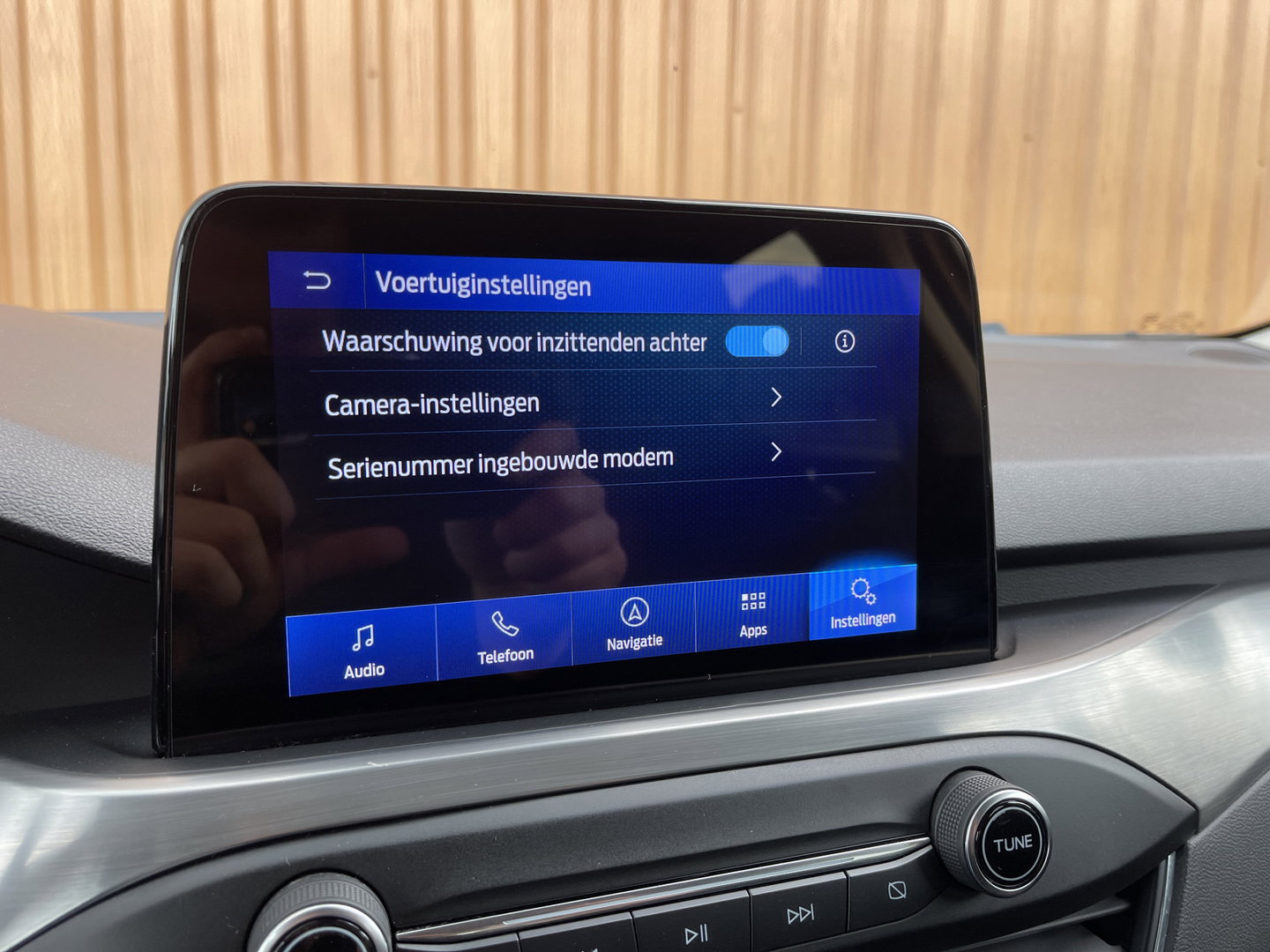 Ford FOCUS Wagon 1.0 EcoBoost Hybrid Active X Business | Apple Carplay | Rijmodus Regeling | Stoelverwarming | Stuurwielverwarming | Ford Pass Connect | DAB | Trekhaak | Isofix |