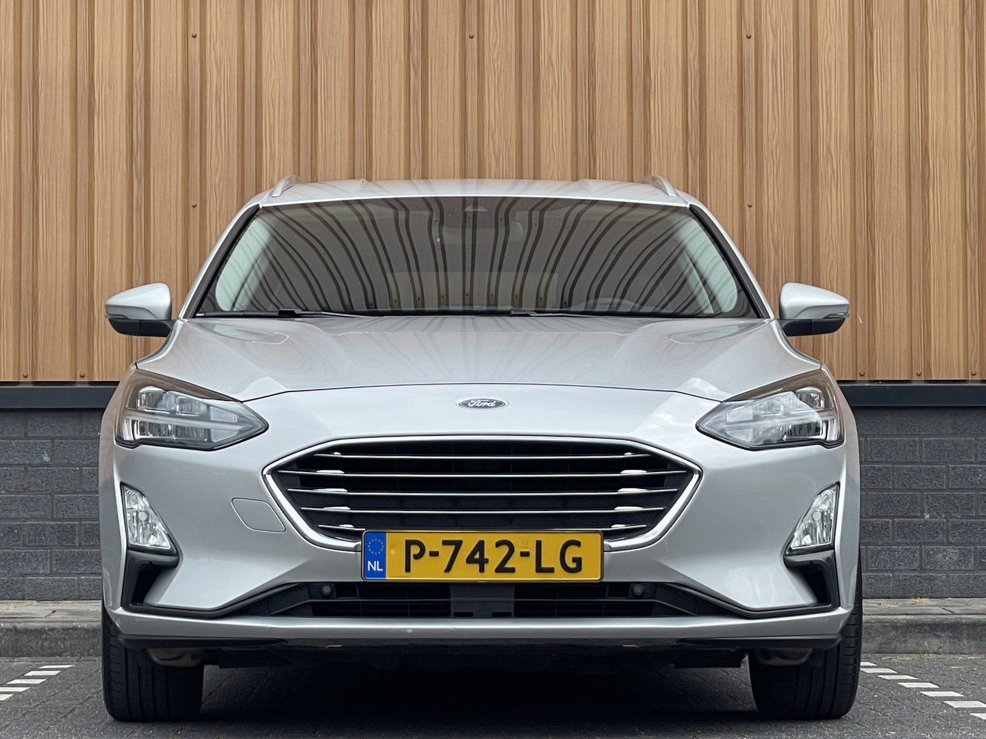 Ford FOCUS Wagon 1.0 EcoBoost Hybrid Active X Business | Apple Carplay | Rijmodus Regeling | Stoelverwarming | Stuurwielverwarming | Ford Pass Connect | DAB | Trekhaak | Isofix |