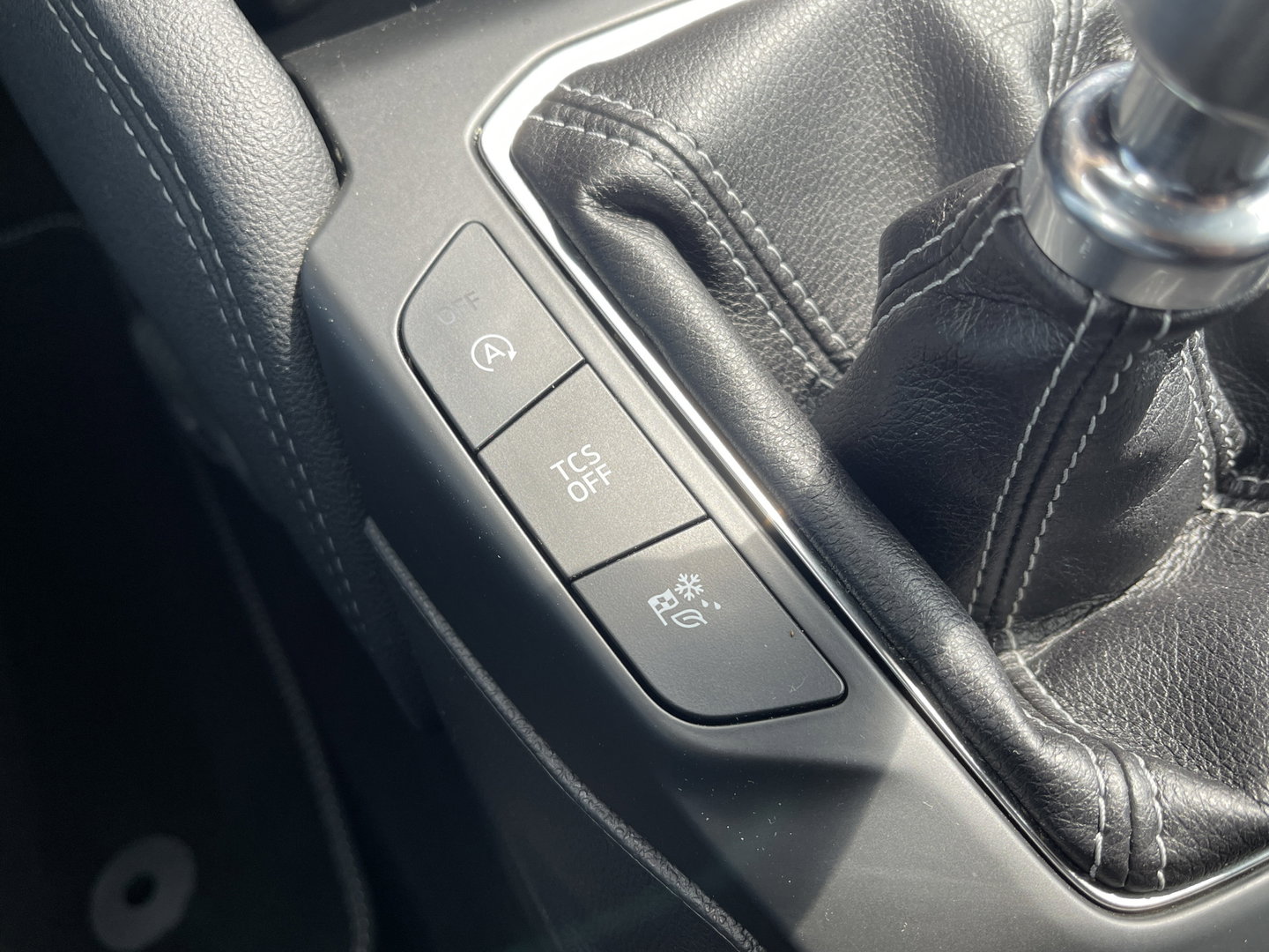 Ford FOCUS Wagon 1.0 EcoBoost Hybrid Active X Business | Apple Carplay | Rijmodus Regeling | Stoelverwarming | Stuurwielverwarming | Ford Pass Connect | DAB | Trekhaak | Isofix |
