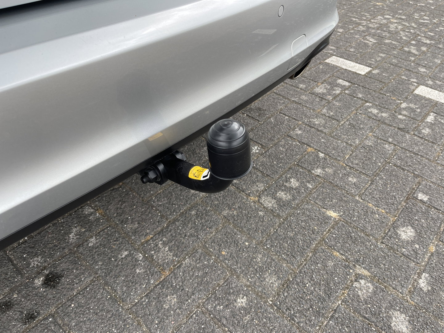 Ford FOCUS Wagon 1.0 EcoBoost Hybrid Active X Business | Apple Carplay | Rijmodus Regeling | Stoelverwarming | Stuurwielverwarming | Ford Pass Connect | DAB | Trekhaak | Isofix |