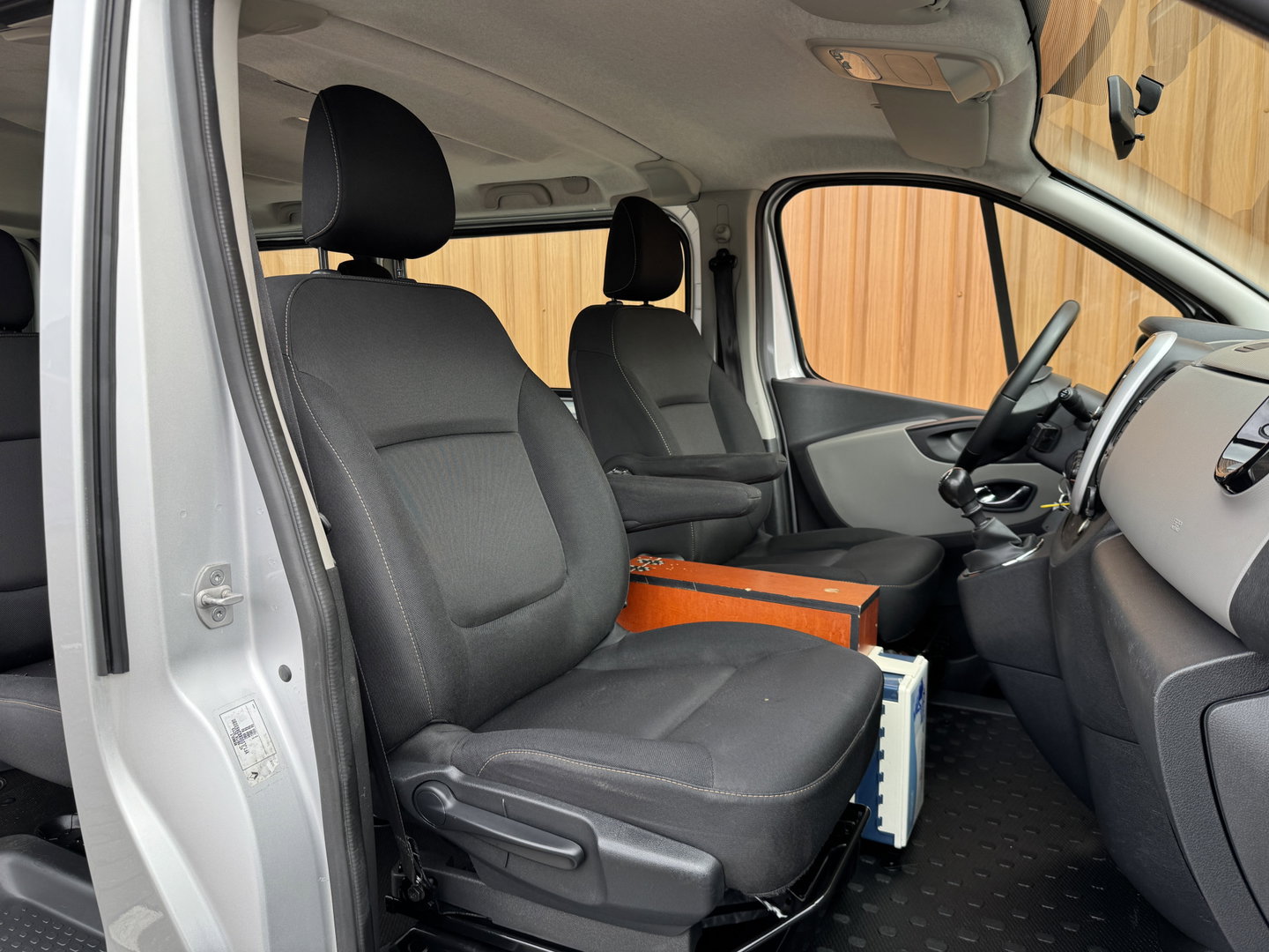 Renault Trafic Passenger 1.6 dCi Grand Authentique Energy | Marge |  Airconditioning | Radio | Navigatie | Cruise Control | Bluetooth | Stop & Go | Multifunctioneel Stuurwiel |