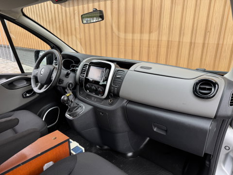 Renault Trafic Passenger 1.6 dCi Grand Authentique Energy | Marge |  Airconditioning | Radio | Navigatie | Cruise Control | Bluetooth | Stop & Go | Multifunctioneel Stuurwiel |