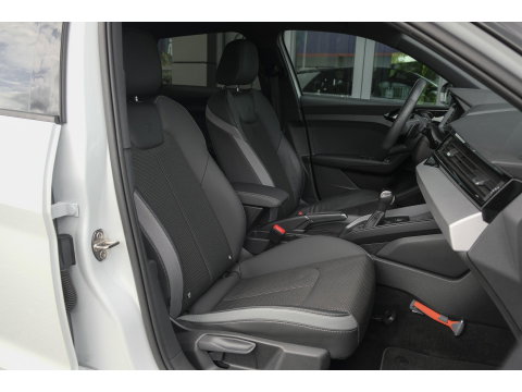 Audi A1 Sportback 35 TFSI 150pk S-line Dynamic pack Camera Virtual cockpit 18" LMV 1e eigenaar NLauto