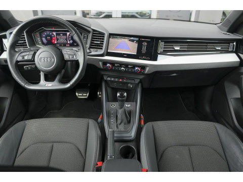Audi A1 Sportback 35 TFSI 150pk S-line Dynamic pack Camera Virtual cockpit 18" LMV 1e eigenaar NLauto