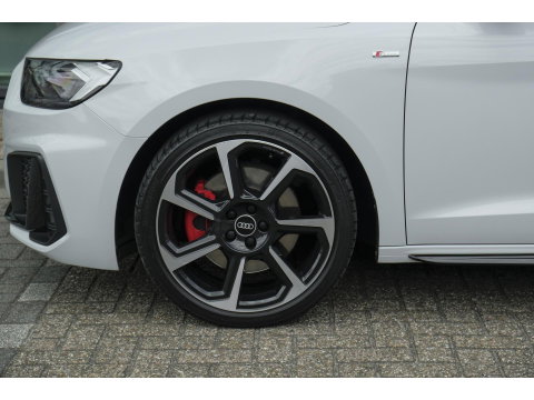 Audi A1 Sportback 35 TFSI 150pk S-line Dynamic pack Camera Virtual cockpit 18" LMV 1e eigenaar NLauto