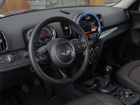 MINI Countryman 1.5 136PK Cooper / luxe pakket / LED *NAP*
