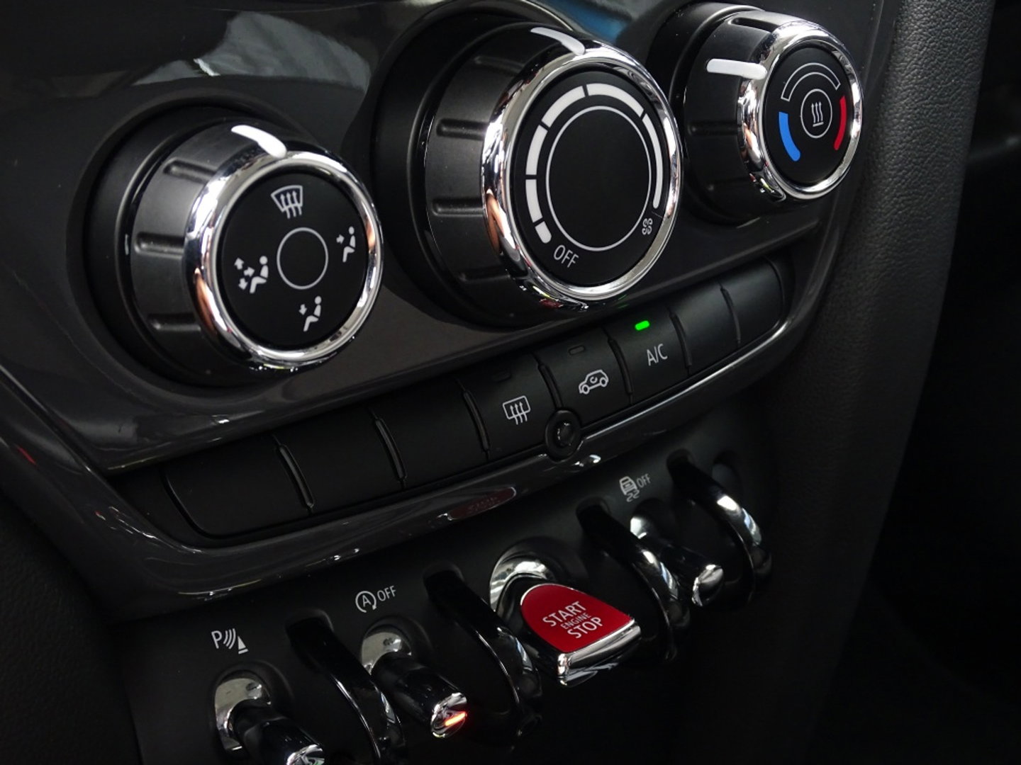 MINI Countryman 1.5 136PK Cooper / luxe pakket / LED *NAP*