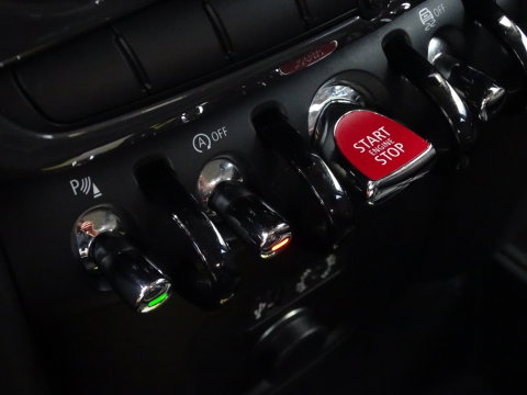 MINI Countryman 1.5 136PK Cooper / luxe pakket / LED *NAP*