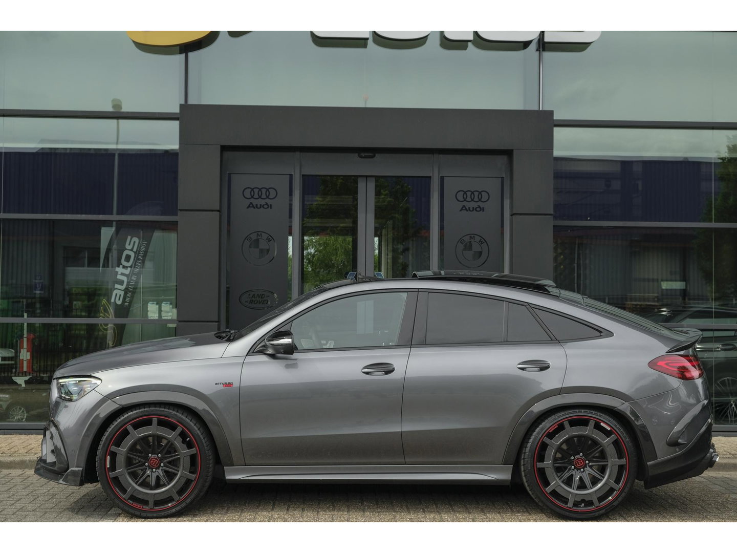 Mercedes-Benz GLE Coupé GLE450d AMG 390pk Brabus Rocket 900 Panoramadak *BTW* Trekhaak Night pakket Widescreen Luchtvering 1e eigenaar! 24" LMV