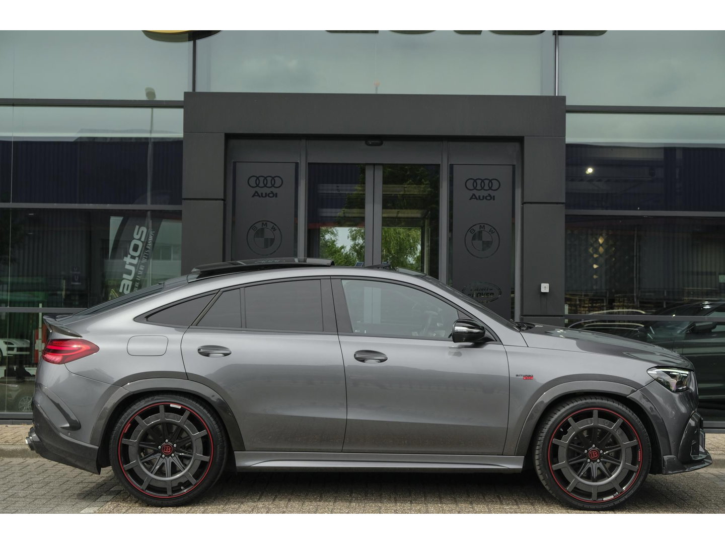 Mercedes-Benz GLE Coupé GLE450d AMG 390pk Brabus Rocket 900 Panoramadak *BTW* Trekhaak Night pakket Widescreen Luchtvering 1e eigenaar! 24" LMV