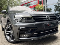 Volkswagen Tiguan - 1.5 TSI ACT *!* R-LINE *!* PANODAK/ CAMERA/ VIRTUAL/ RADAR/ 19 INCH/ LED *!*