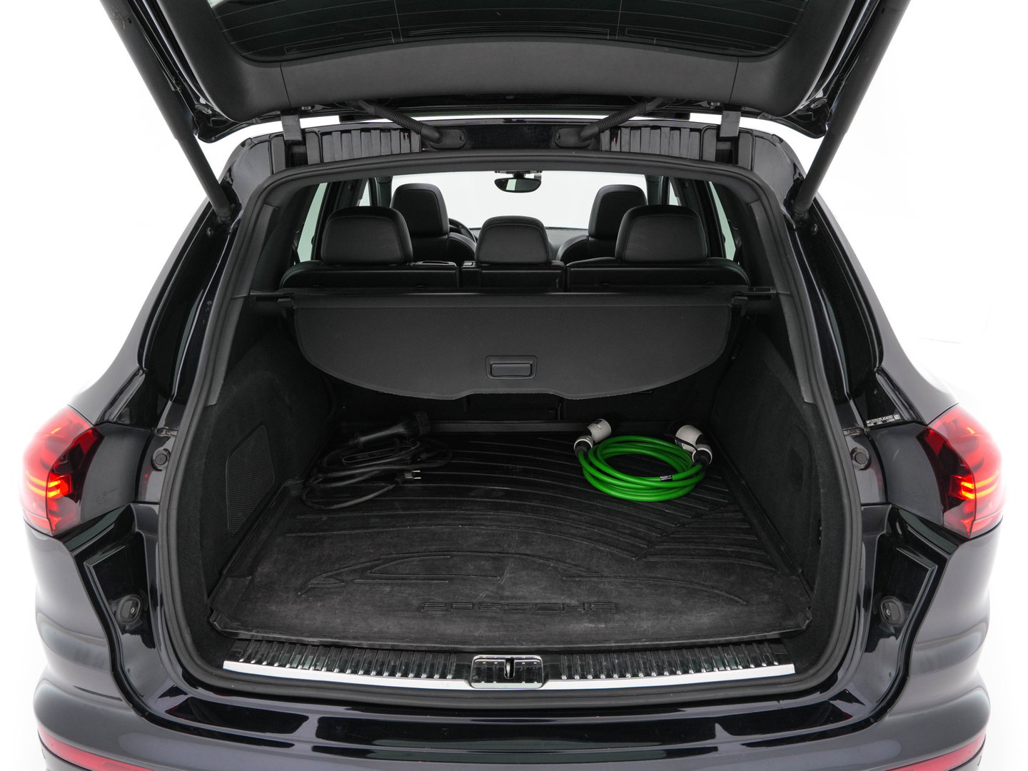 Porsche Cayenne 3.0 S E-Hybrid AWD (Plug-In) Aut. *PANO | LEATHER | XENON | MEMORY-PACK | NAVI-FULLMAP | HEATED-COMFORTSEATS | CAMERA | SHIFTPADDLES | PRIVACY-GLASS | ECC | PDC | CRUISE | TOWBAR | 21''ALU*