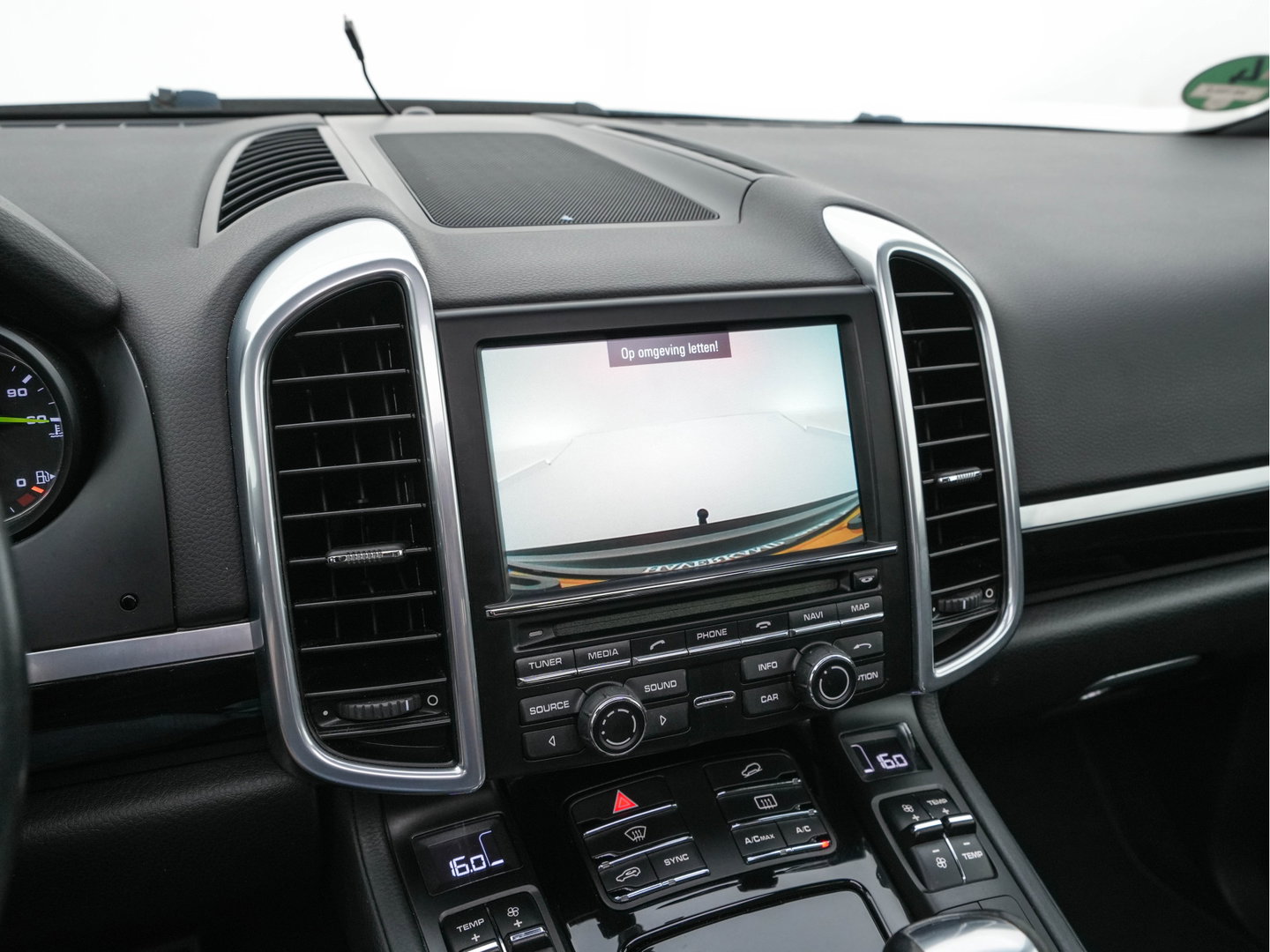 Porsche Cayenne 3.0 S E-Hybrid AWD (Plug-In) Aut. *PANO | LEATHER | XENON | MEMORY-PACK | NAVI-FULLMAP | HEATED-COMFORTSEATS | CAMERA | SHIFTPADDLES | PRIVACY-GLASS | ECC | PDC | CRUISE | TOWBAR | 21''ALU*